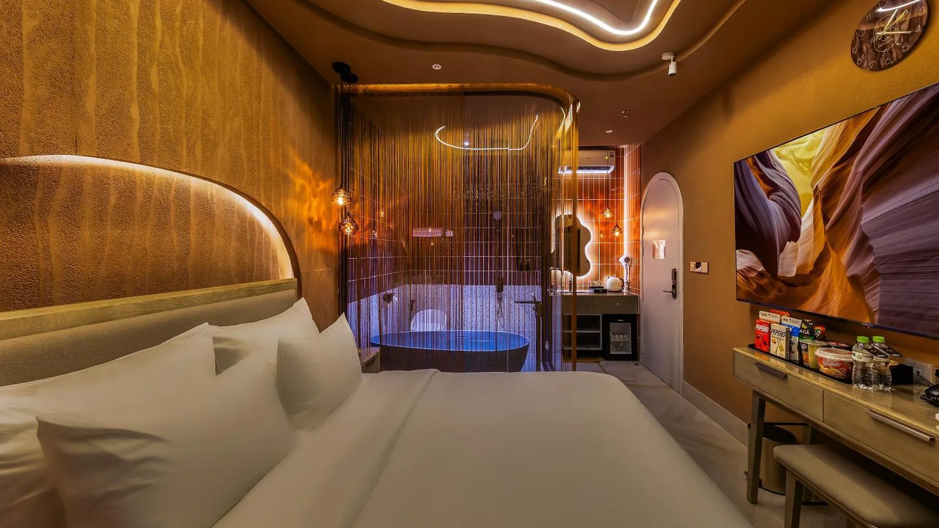 Pynt Hotel 2 호치민 0*,  베트남
